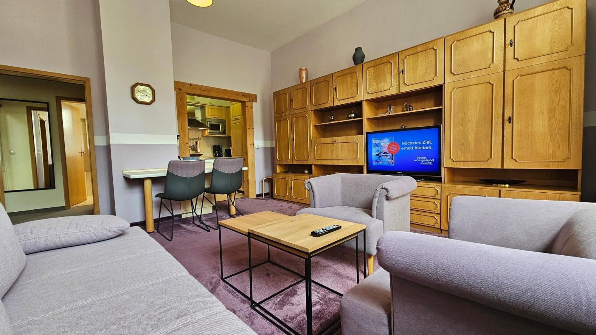 Pension Weisse Rose, Parkplatz, Fruehstueck, Wlan, Zentral Bad Elster Bagian luar foto