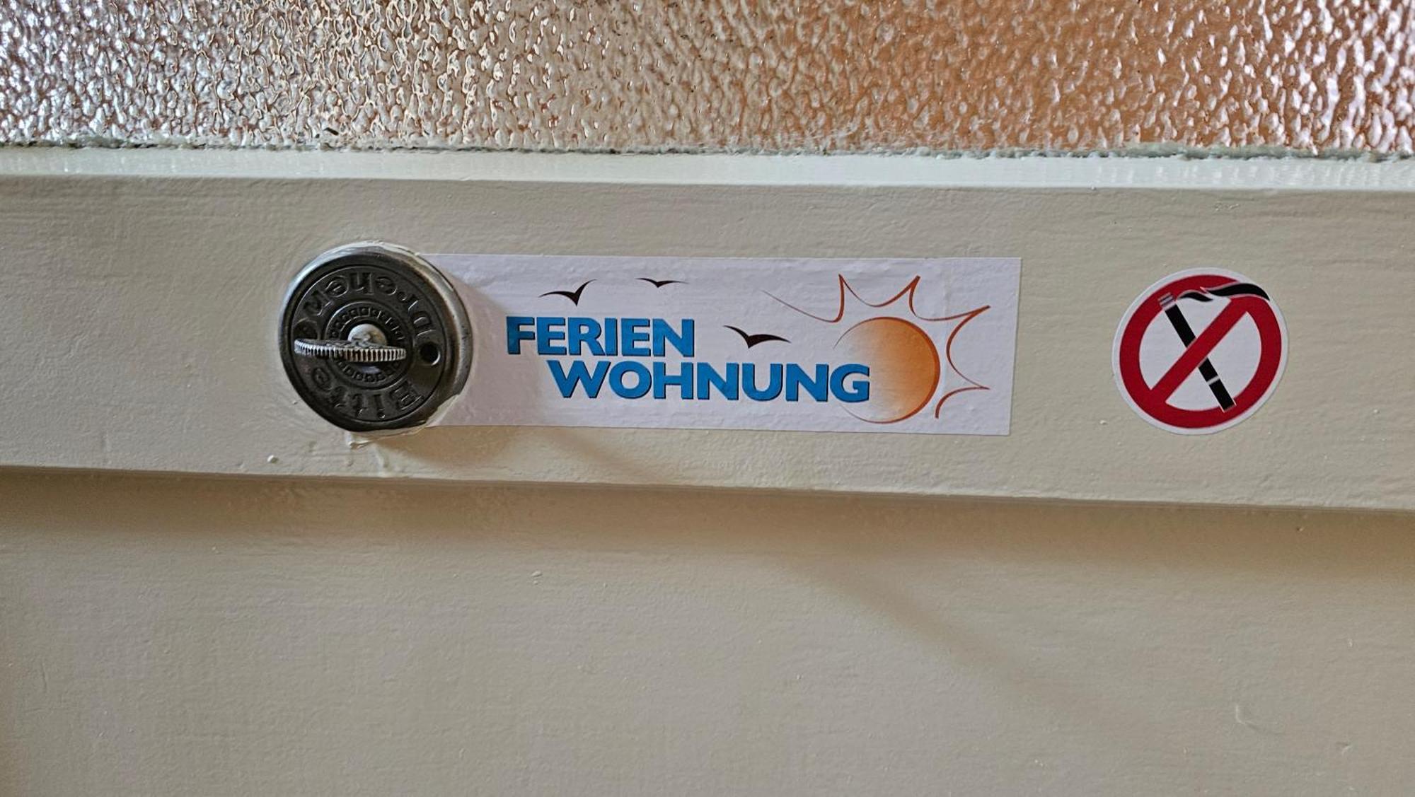 Pension Weisse Rose, Parkplatz, Fruehstueck, Wlan, Zentral Bad Elster Ruang foto