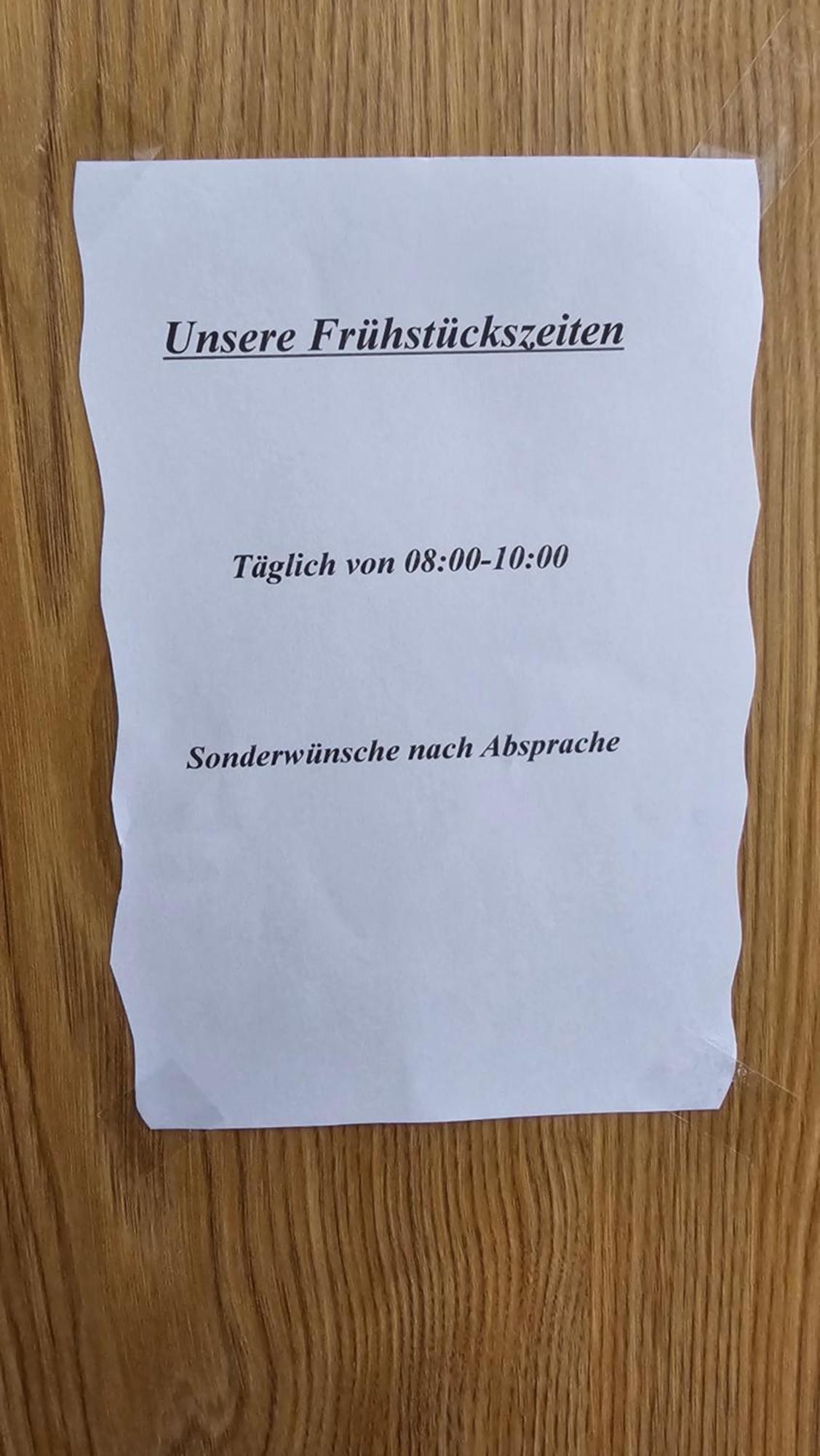 Pension Weisse Rose, Parkplatz, Fruehstueck, Wlan, Zentral Bad Elster Bagian luar foto