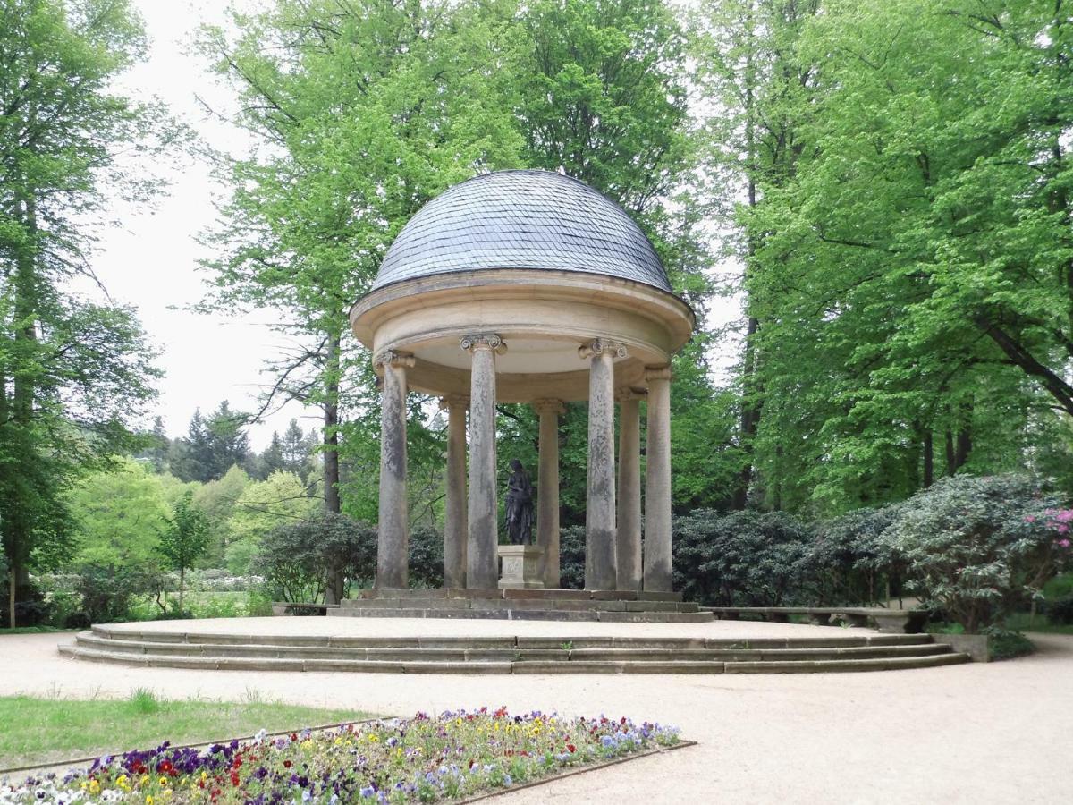 Pension Weisse Rose, Parkplatz, Fruehstueck, Wlan, Zentral Bad Elster Bagian luar foto
